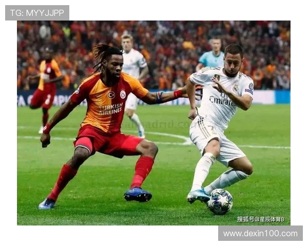 闪耀官方：欧冠对阵加拉塔萨雷球队获得超2400张客场门票助力球迷出征